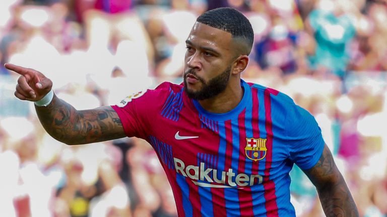 Memphis Depay scored his third La Liga goal of the season at the Nou Camp on Sunday