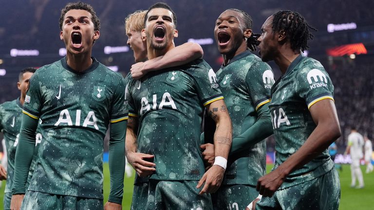 Tottenham players celebrate Dominic Solanke's opener at Frankfurt